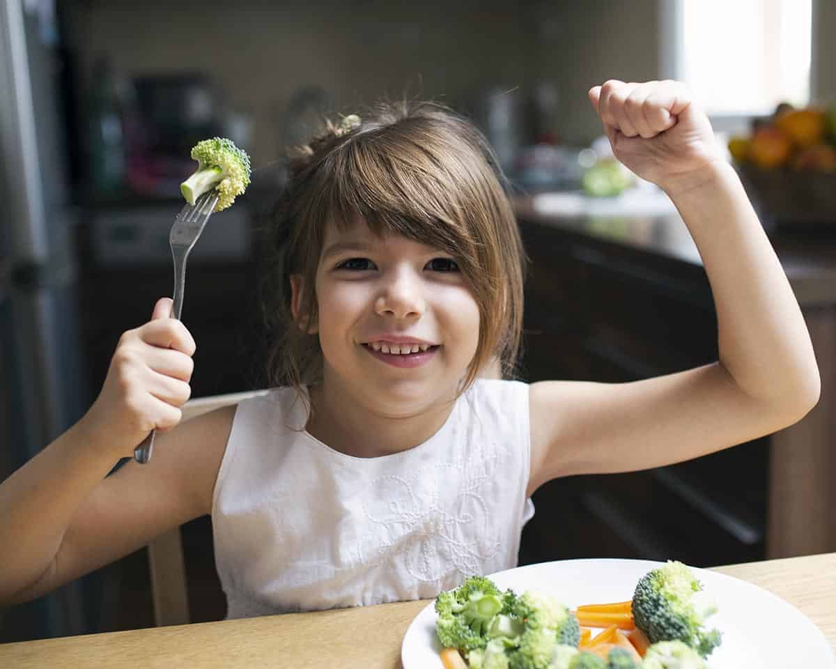 Nutrición infantil niños y adolescentes deportistas Colegio San Gabriel Zuera