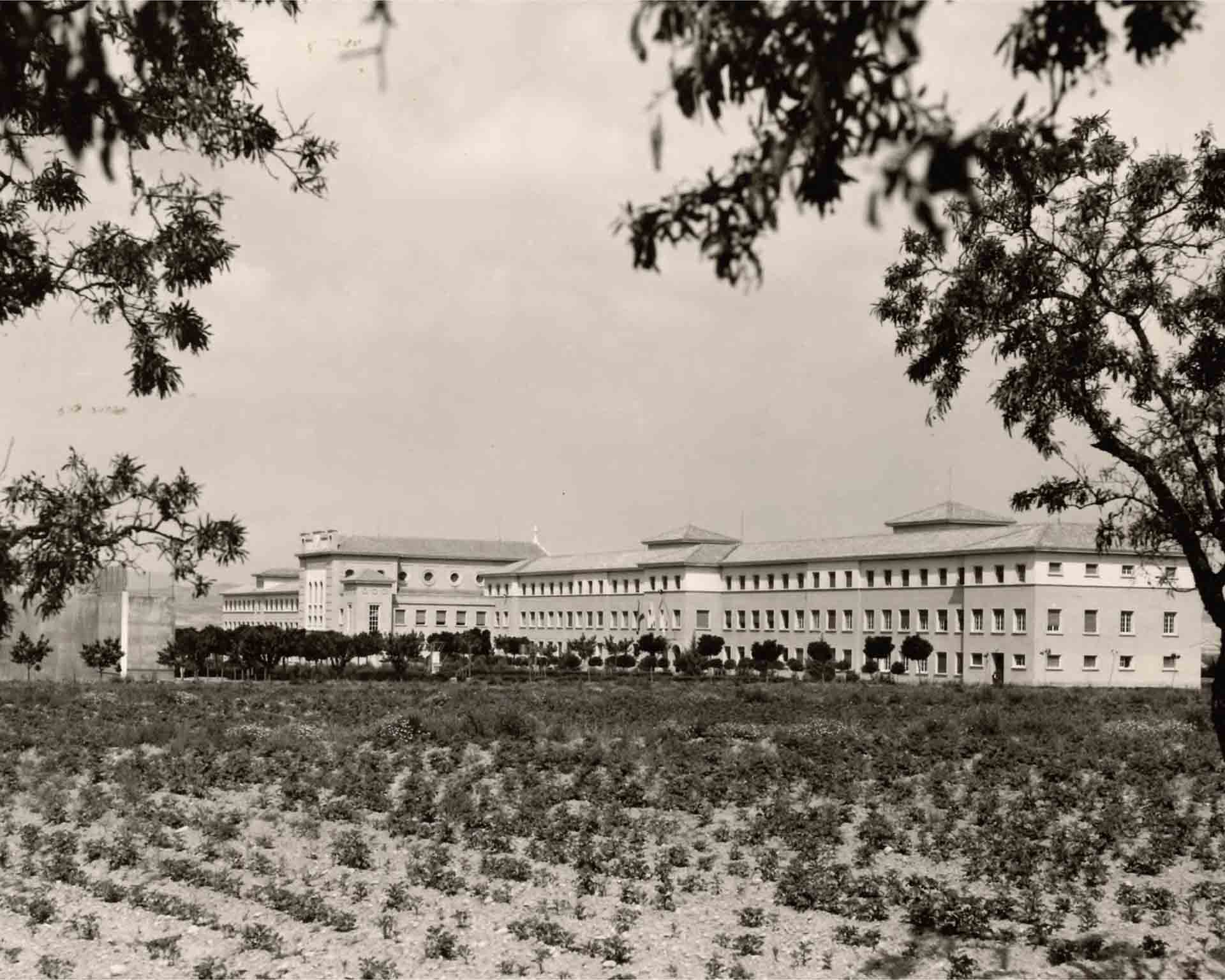 Historia del Colegio Bilingüe San Gabriel de Zuera Congregación Pasionista