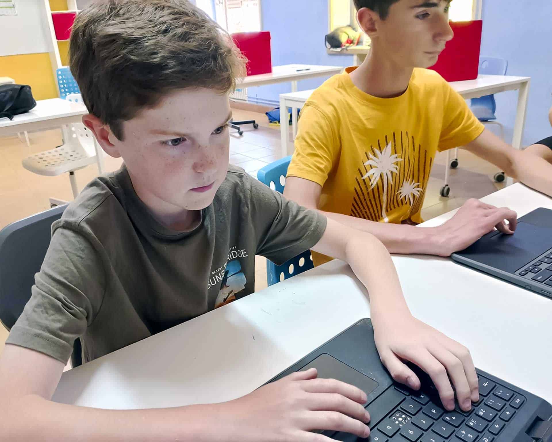 Bienestar digital: Consejos para equilibrar la tecnología desde casa. Colegio San Gabriel Zuera