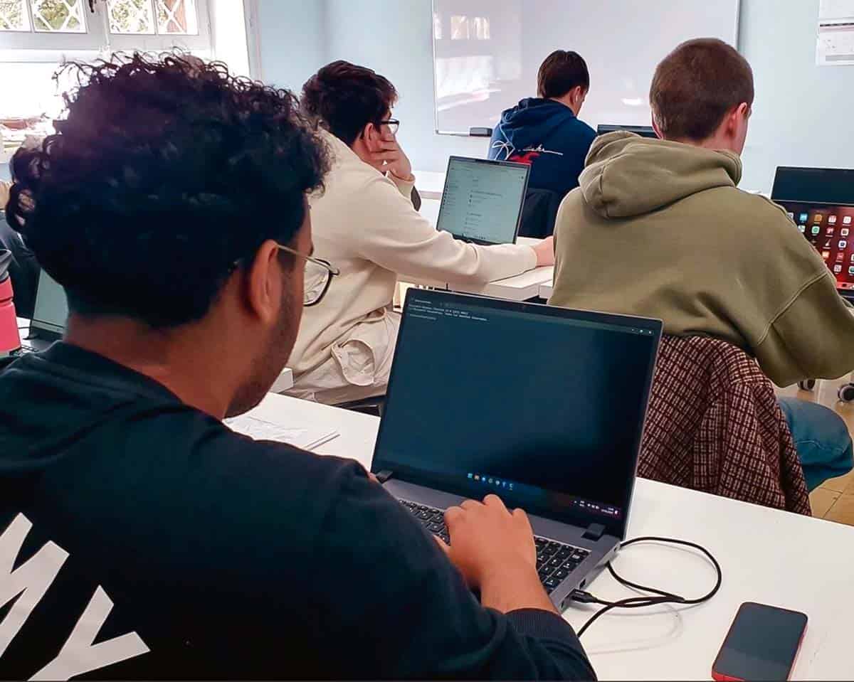 Diferencias Grado Medio y Grado Superior FP Zaragoza Colegio San Gabriel